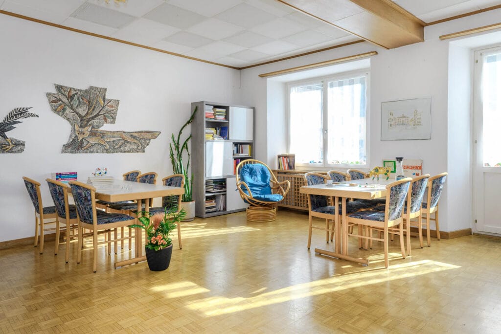 Hotel Suisse: der Leseraum im Zentrum von Poschiavo